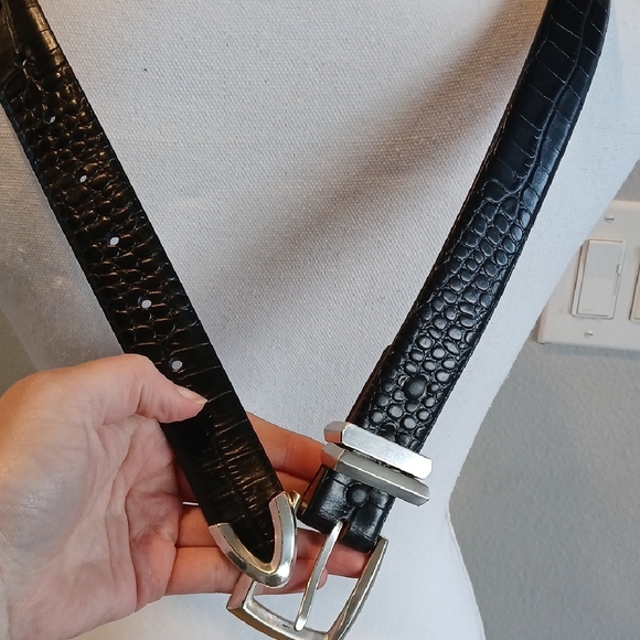 Other - Black Genuine Italian Calfskin Leather Belt | Size 38 | Classic Men's Accessory